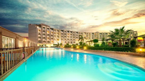 Hawaii Caesar Palace Aqua Park - Families and Couples Only